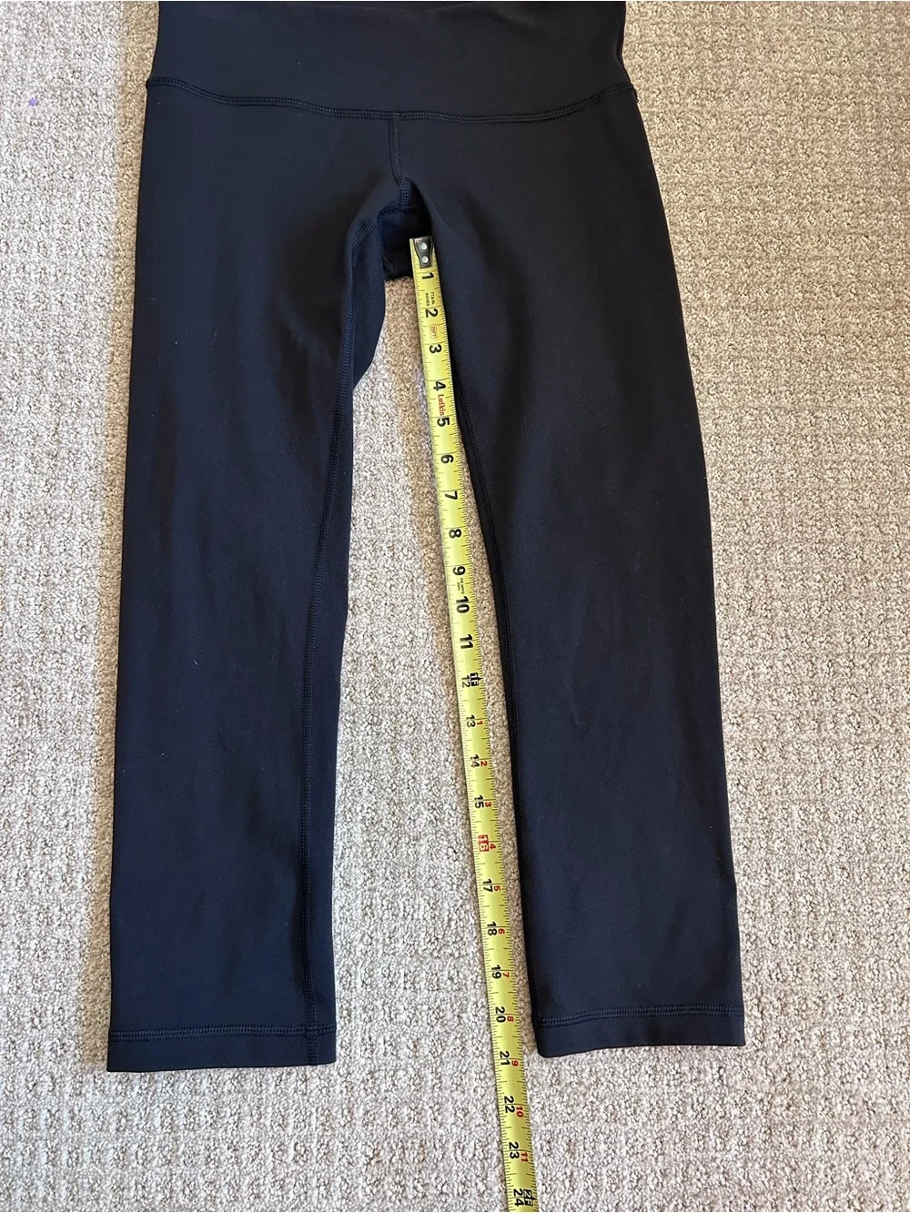 Lululemon Black Crop Low Waisted Leggings Yoga Pants Size 6